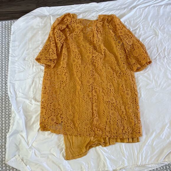 NWT Lane Bryant Gold Yellow Bell Sleeve Eyelet Lace Shift Dress Wmns 4X/26/28 - Picture 8 of 10